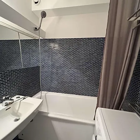 아파트 Climatise A Port Camargue - 4 Couchages, Terrasse, Piscine, Parking, Proche - Fr-1-250-9 르그로뒤후아