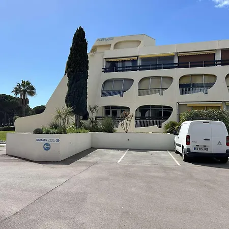 Climatise A Port Camargue - 4 Couchages, Terrasse, Piscine, Parking, Proche - Fr-1-250-9 르그로뒤후아