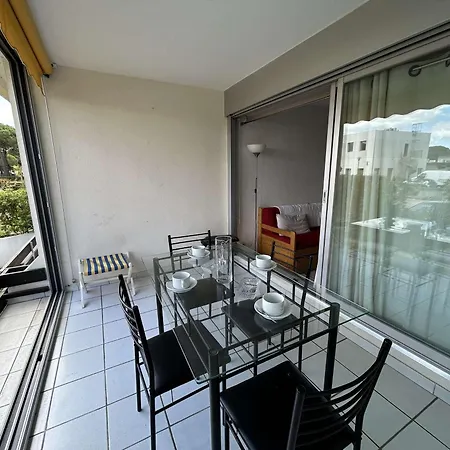 Lejlighed Climatise A Port Camargue - 4 Couchages, Terrasse, Piscine, Parking, Proche - Fr-1-250-9 *